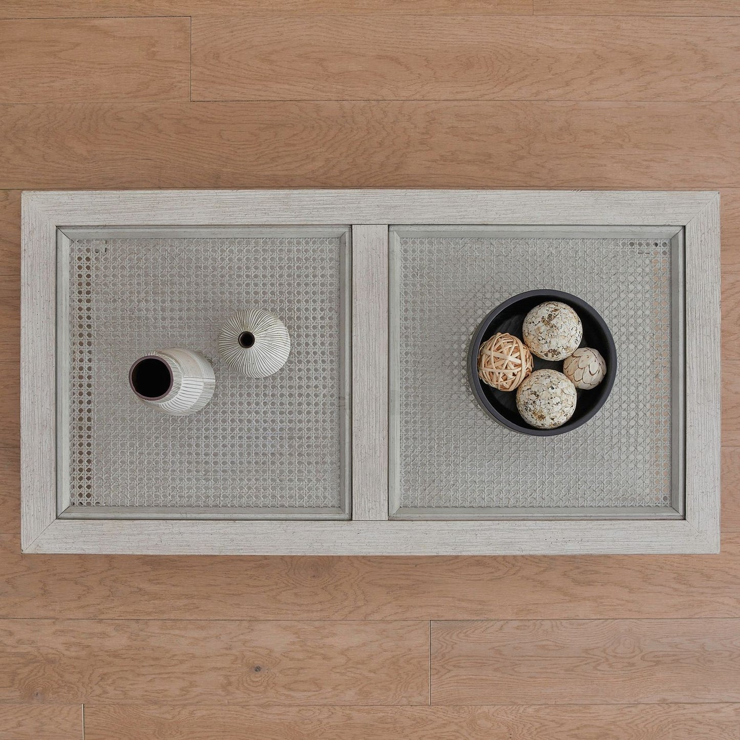 Caruso Heights - Cocktail Table - Whitestone
