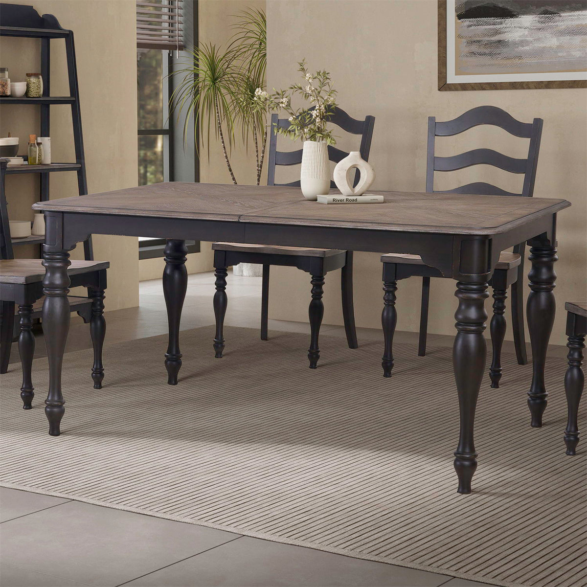 Magnolia Manor - Leg Table