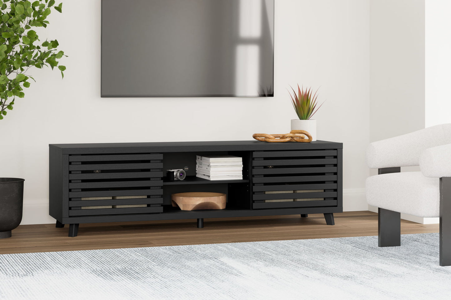 Danziar - Extra Large TV Stand - Black